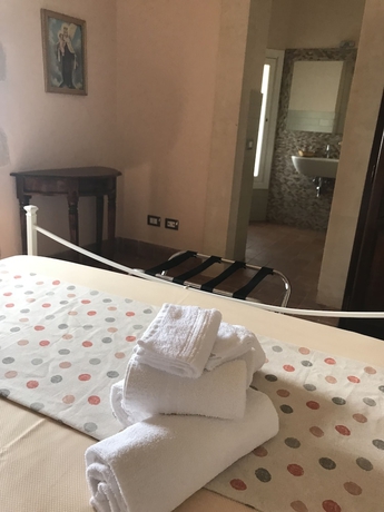 Imagen de la habitación del Hotel Eremo Madonna delle Grazie. Foto 9