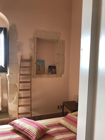 Imagen de la habitación del Hotel Eremo Madonna delle Grazie. Foto 11