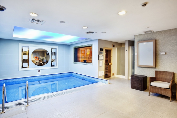 Imagen de la piscina del Hotel Eresin Hotels Taxim and Premier. Foto 16