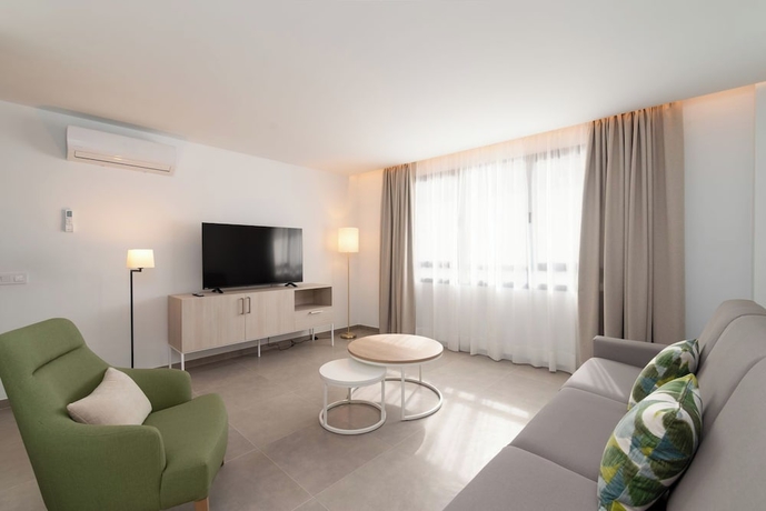 Imagen de la habitación del Hotel Ereza Suites. Foto 1