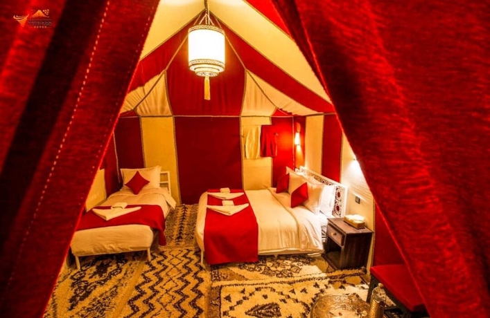Imagen de la habitación del Hotel Erg Chebbi Dunes Desert Camp. Foto 16