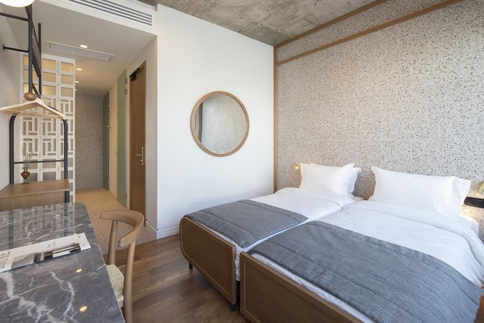 Imagen de la habitación del Hotel Ergon House Athens. Foto 16