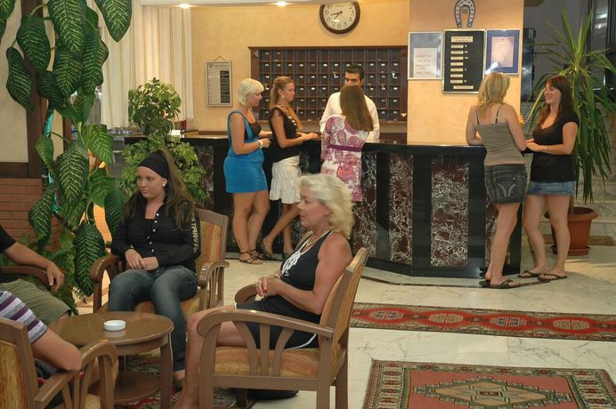 Imagen de los interiores del Hotel Ergun. Foto 6