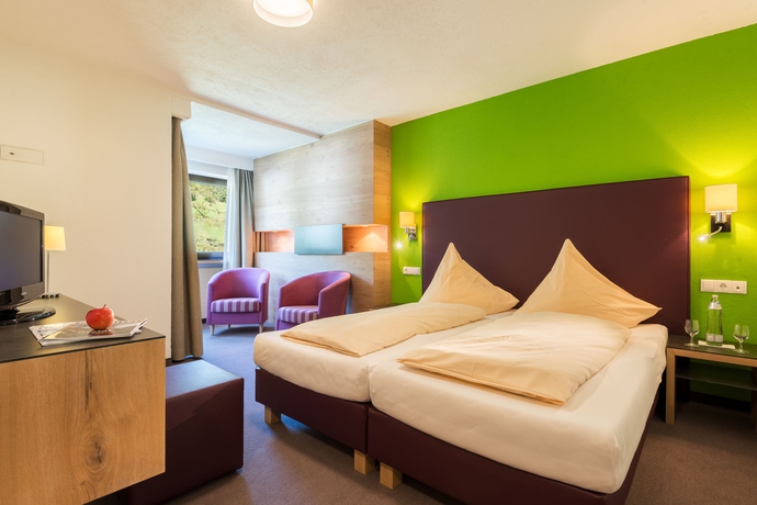 Imagen de los interiores del Hotel Erhart. Foto 12