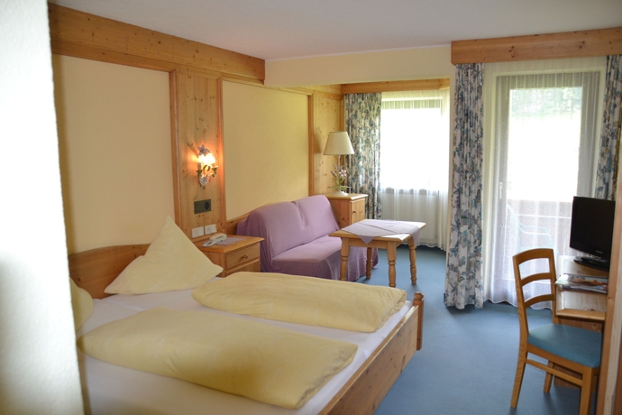 Imagen de la habitación del Hotel Erhart. Foto 8