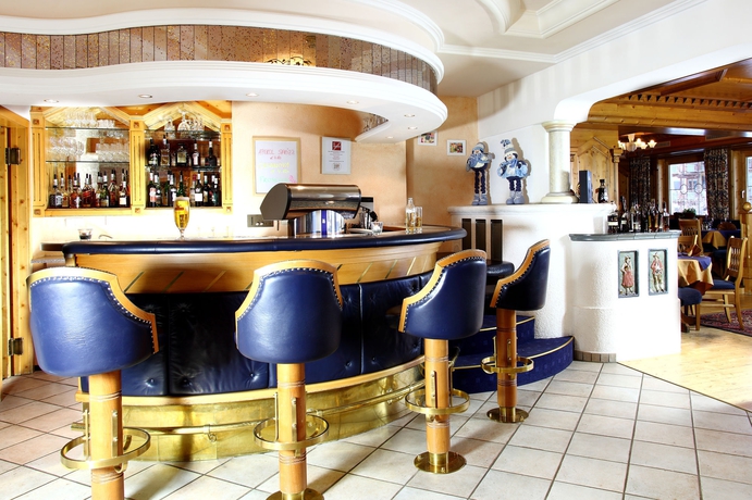 Imagen del bar/restaurante del Hotel Erhart. Foto 4