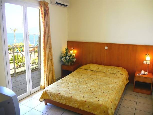 Imagen general del Hotel Eri Beach and Village. Foto 7