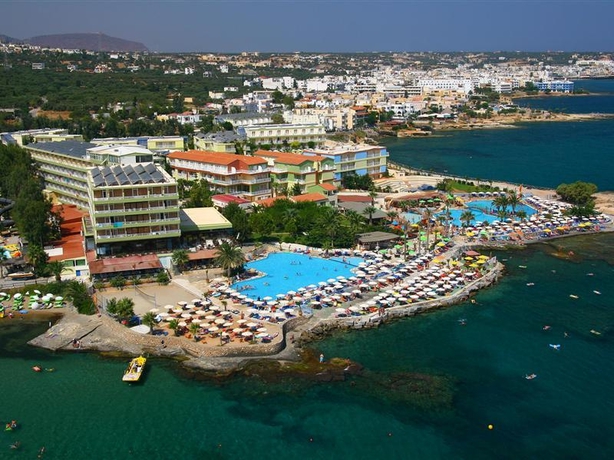 Imagen general del Hotel Eri Beach and Village. Foto 8