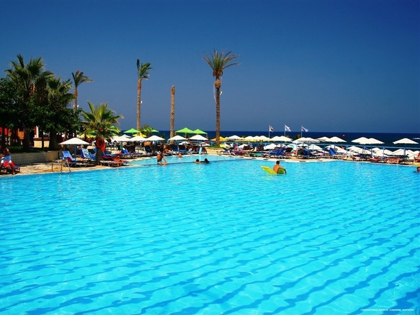 Imagen general del Hotel Eri Beach and Village. Foto 9