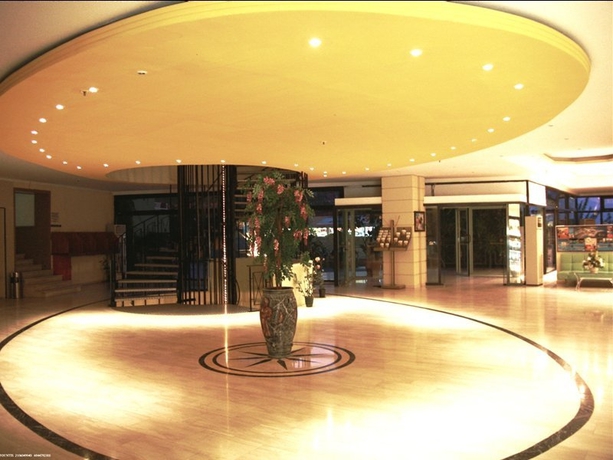 Imagen general del Hotel Eri Beach and Village. Foto 12