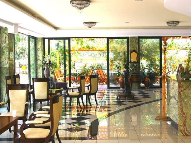 Imagen general del Hotel Eri Beach and Village. Foto 14