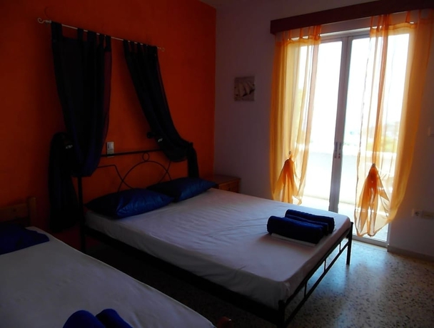 Imagen de la habitación del Hotel Eri Studios. Foto 7