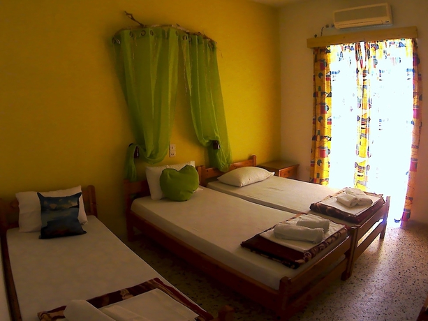 Imagen de la habitación del Hotel Eri Studios. Foto 13