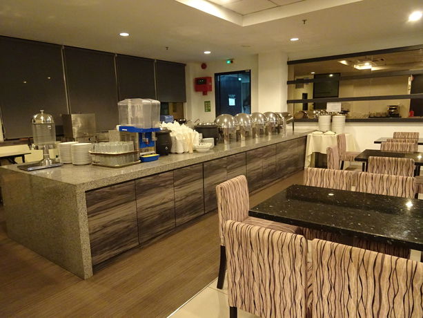 Imagen del bar/restaurante del Hotel Erica, Kampung Ah Siang. Foto 1
