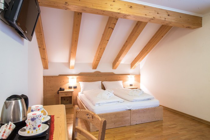 Imagen de la habitación del Hotel Erica, Tesero. Foto 5