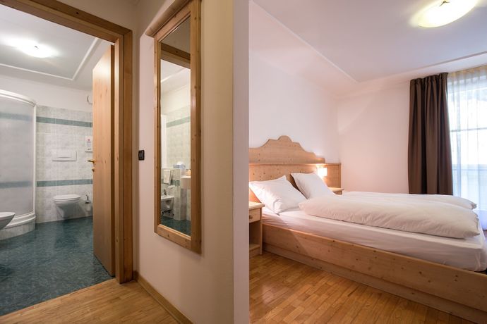 Imagen de la habitación del Hotel Erica, Tesero. Foto 9