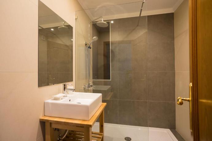 Imagen de la habitación del Hotel Ericeira Soul. Foto 5