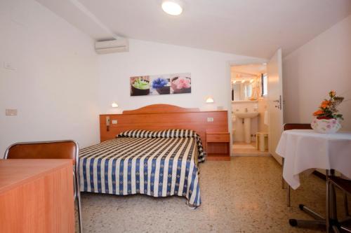Imagen de la habitación del Hotel Erika, Caorle. Foto 5