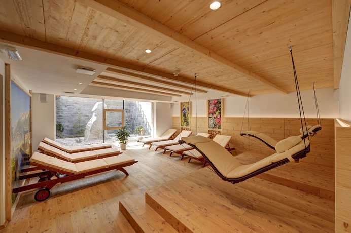 Imagen de la piscina del Hotel Erika. Foto 16