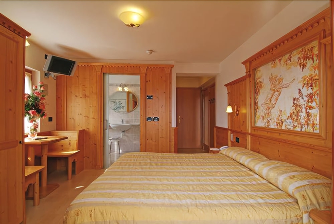 Imagen de la habitación del Hotel Erika, Madonna di Campiglio. Foto 5