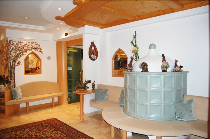 Imagen de los interiores del Hotel Erika, Madonna di Campiglio. Foto 17