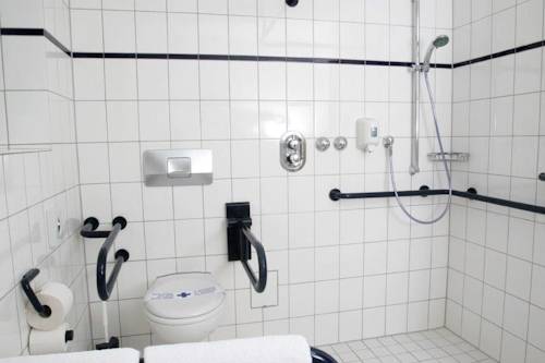 Imagen de la habitación del Hotel Erika Stratmann. Foto 7