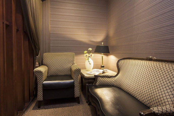 Imagen de los interiores del Hotel Erin. Foto 12