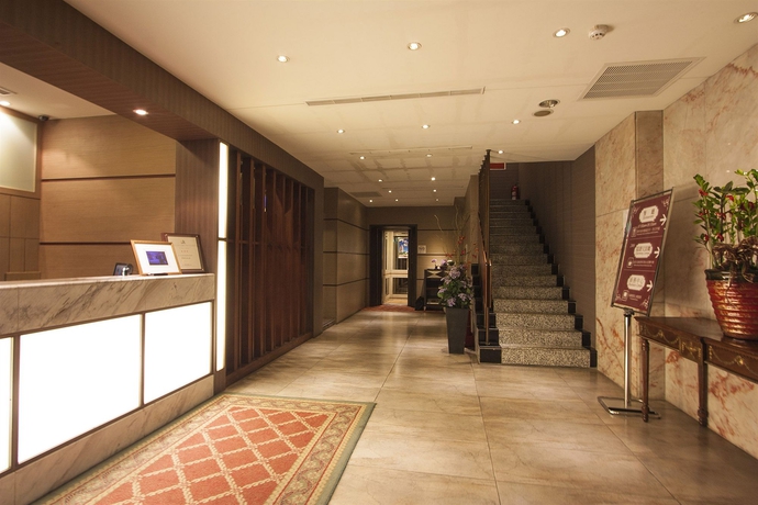 Imagen de los interiores del Hotel Erin. Foto 13