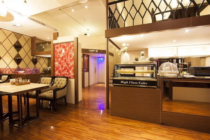 Imagen del bar/restaurante del Hotel Erin. Foto 5