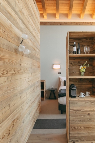 Imagen de la habitación del Hotel Eringer. Foto 17