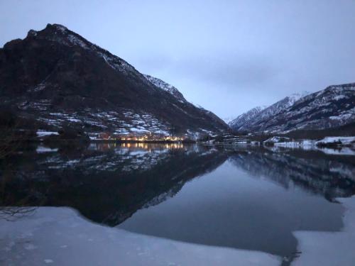 Imagen de los exteriores del Hotel Eriste. Foto 6