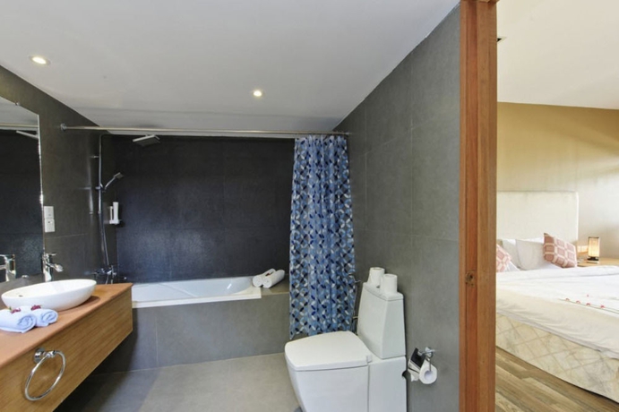 Imagen de la habitación del Hotel Eriyadu Island Resort. Foto 7