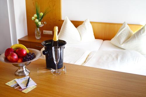 Imagen de la habitación del Hotel Erlebnishotel K&auml;rnten-M&ouml;lltal 3 Stern Superior. Foto 18