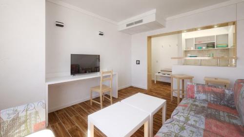 Imagen de la habitación del Hotel Erma. Foto 19