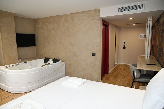 Imagen de la habitación del Hotel Ermes. Foto 14