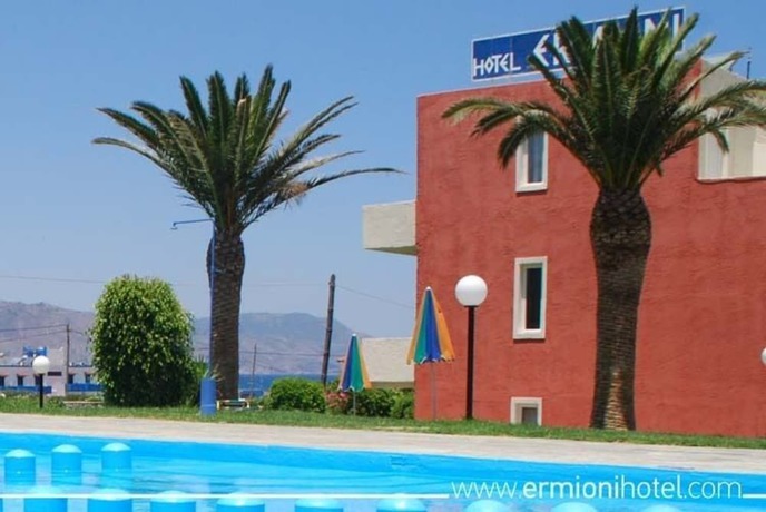 Imagen de la piscina del Hotel Ermioni, Dramia. Foto 16