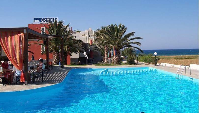 Imagen de la piscina del Hotel Ermioni, Dramia. Foto 17