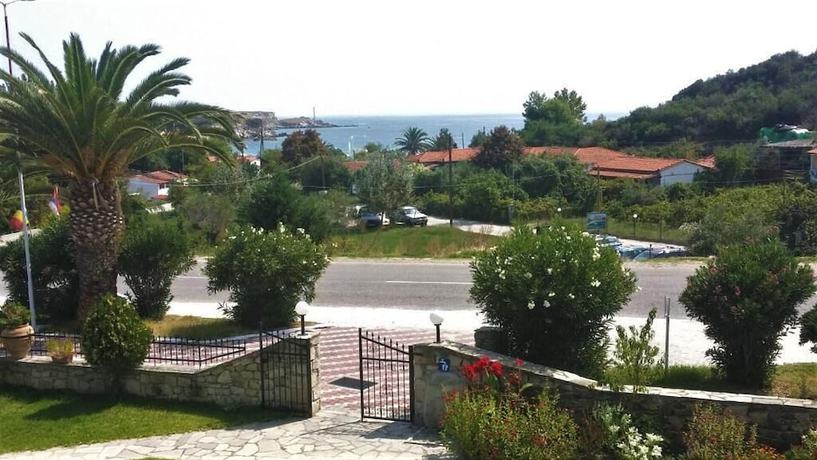 Imagen de los exteriores del Hotel Ermioni, Sitonia. Foto 18