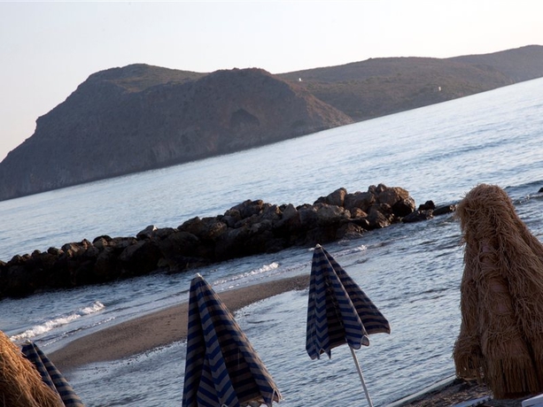 Imagen general del Hotel Ermis Suites. Foto 2