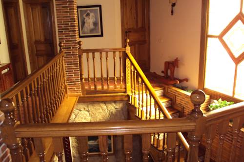 Imagen de la habitación del Hotel Ermita de Gredos. Foto 11