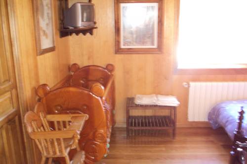 Imagen de la habitación del Hotel Ermita de Gredos. Foto 13