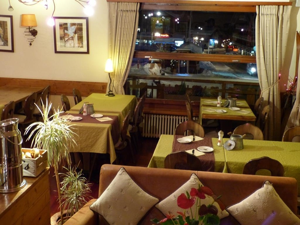 Imagen general del Hotel Ermitage, Alpes Suizos. Foto 9