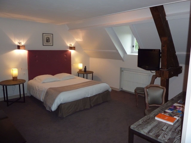Imagen de la habitación del Hotel Ermitage De Corton. Foto 2