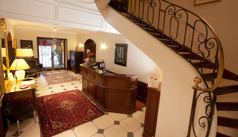 Imagen de los interiores del Hotel Ermitage De Corton. Foto 19