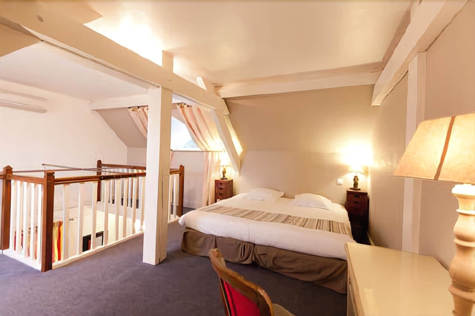 Imagen de la habitación del Hotel Ermitage De Corton. Foto 14