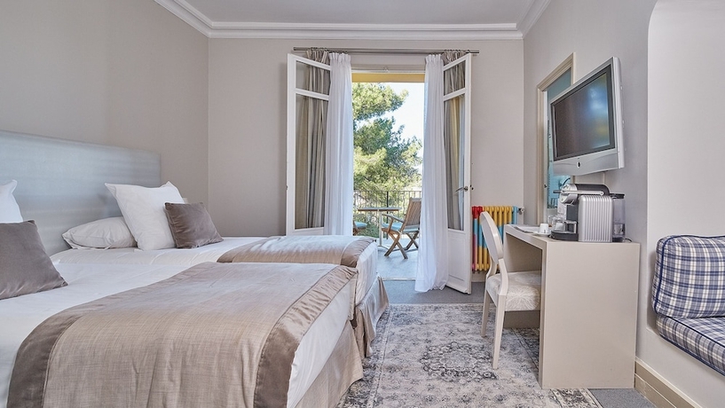 Imagen de la habitación del Hotel Ermitage De L'oasis and Spa - Cannes Mandelieu. Foto 9