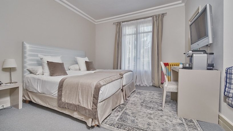 Imagen de la habitación del Hotel Ermitage De L'oasis and Spa - Cannes Mandelieu. Foto 15