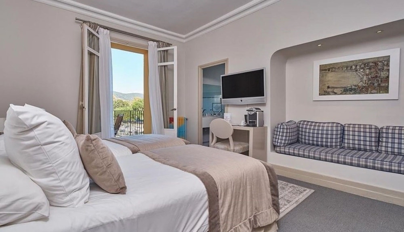 Imagen de la habitación del Hotel Ermitage De L'oasis and Spa - Cannes Mandelieu. Foto 17