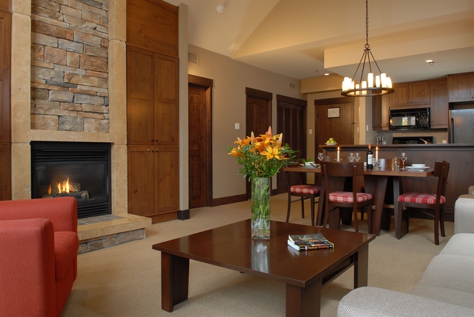 Imagen de los interiores del Hotel Ermitage Du Lac - Les Suites Tremblant. Foto 11