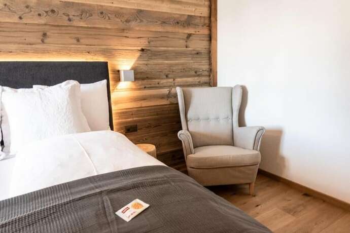 Imagen de la habitación del Hotel Ermitage Kandersteg. Foto 13